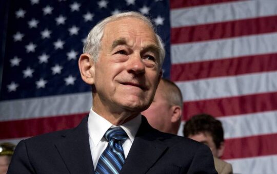 Ron Paul Keen to Restore ‘Sanity’ With Musk in Trump’s Government Efficiency Drive