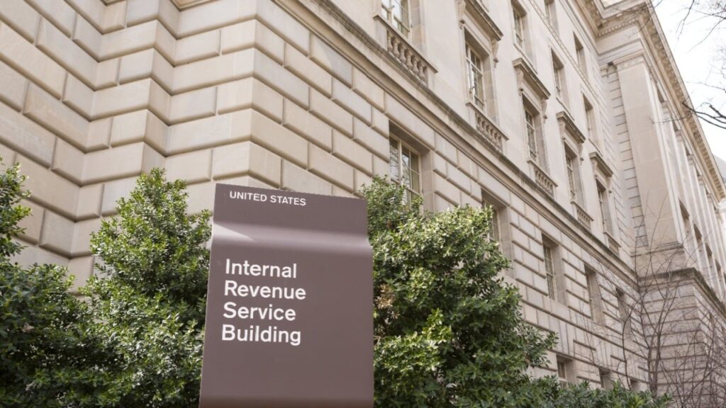 Crypto Industry Strikes Back: Lawsuit Challenges ‘Unconstitutional’ IRS Regulations